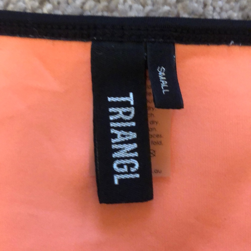 Triangle bikini - Picture 3 of 4